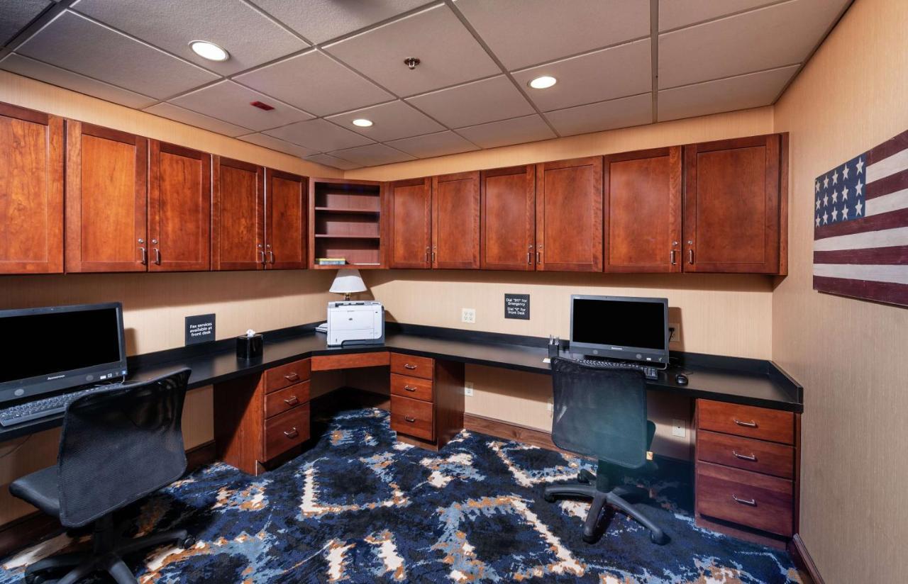 Hampton Inn Fall River/Westport North Westport Экстерьер фото
