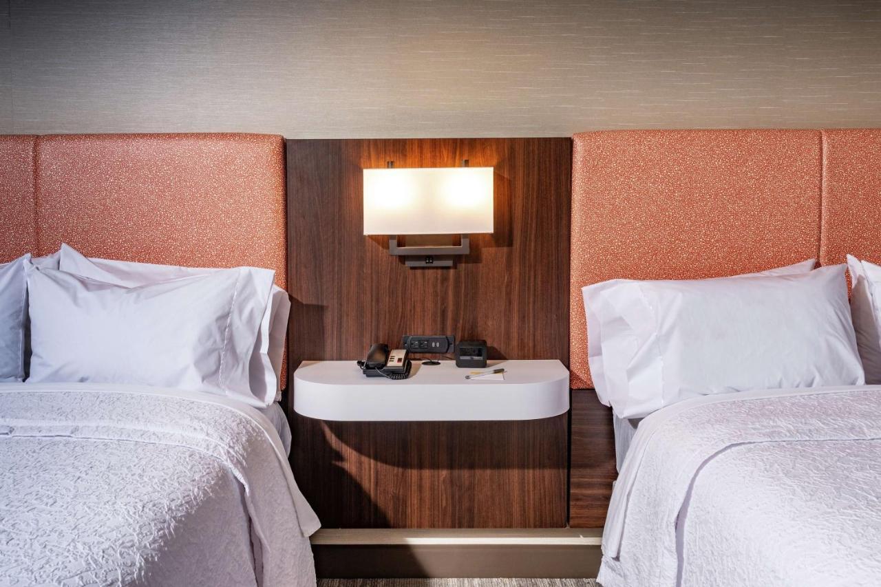 Hampton Inn Fall River/Westport North Westport Экстерьер фото