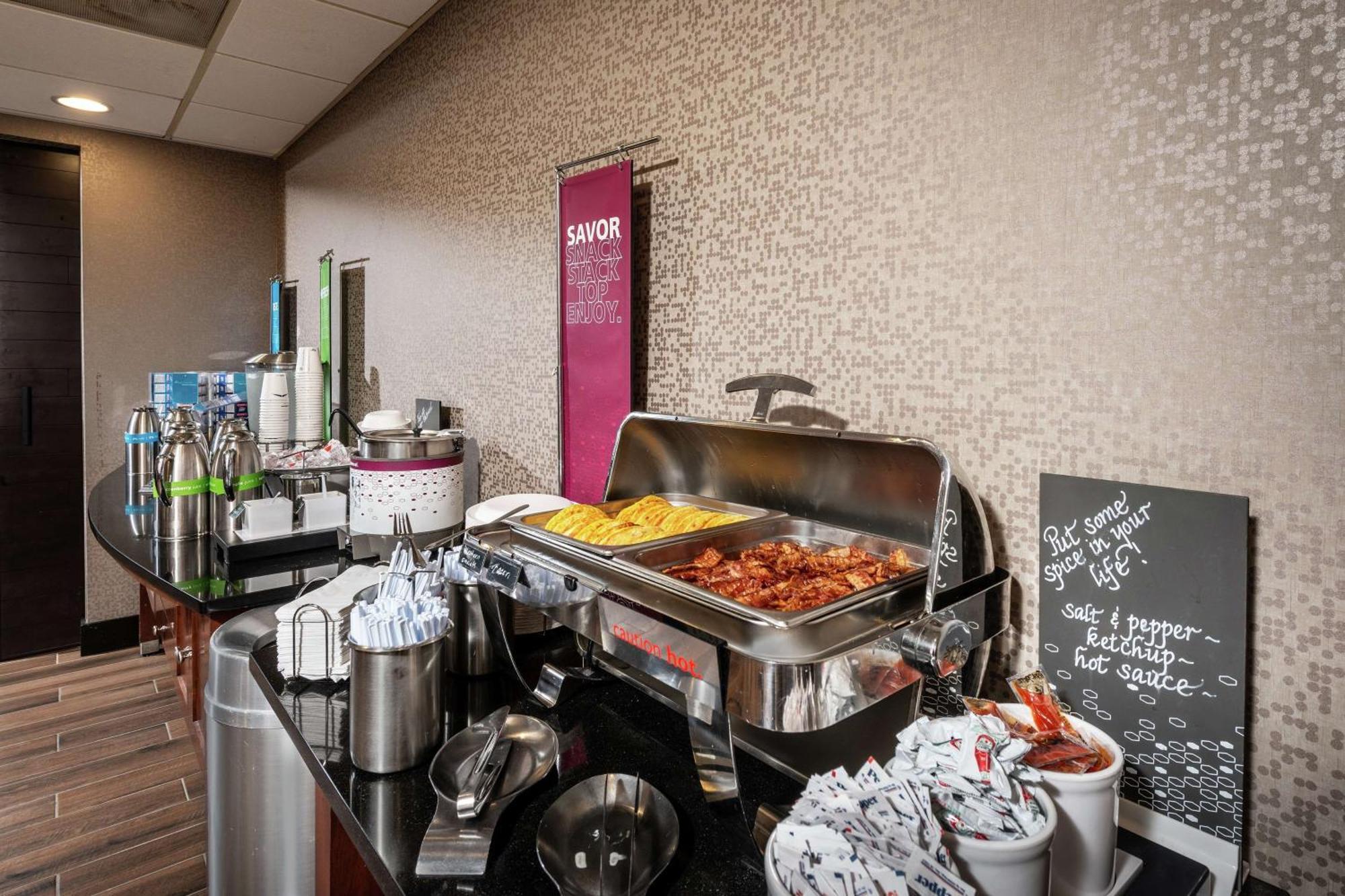 Hampton Inn Fall River/Westport North Westport Экстерьер фото