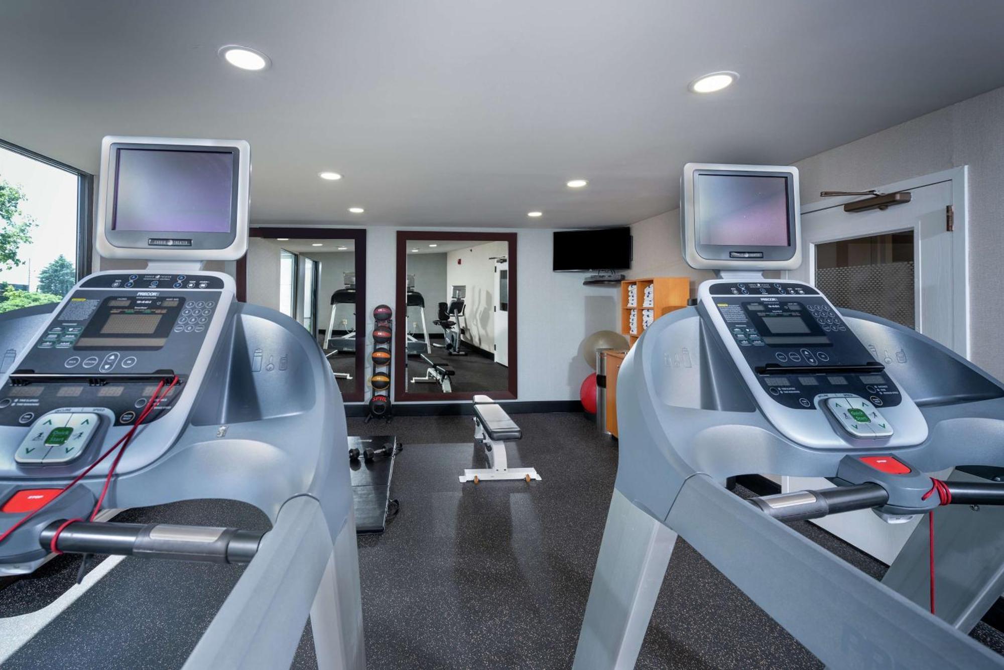 Hampton Inn Fall River/Westport North Westport Экстерьер фото