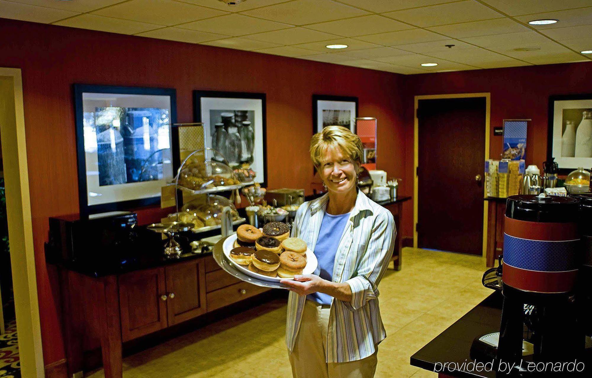 Hampton Inn Fall River/Westport North Westport Ресторан фото